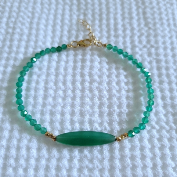 Shivam Green💚 Onyx Bead Bracelet - Picture 8 of 16
